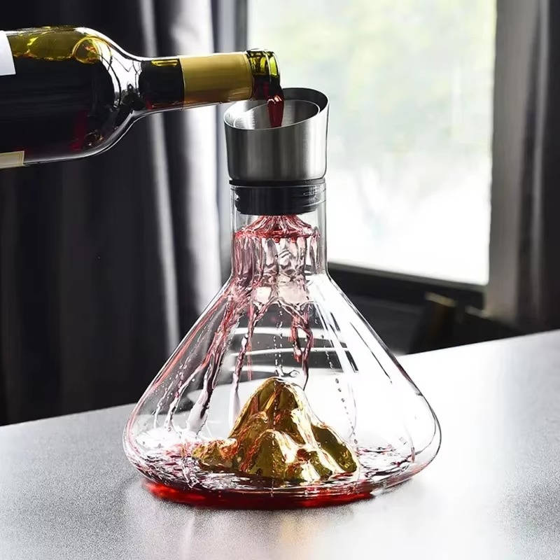 Crystal Glass Wine Decanter & Aerator Carafe - Elevate Flavor with Elegant Clarity