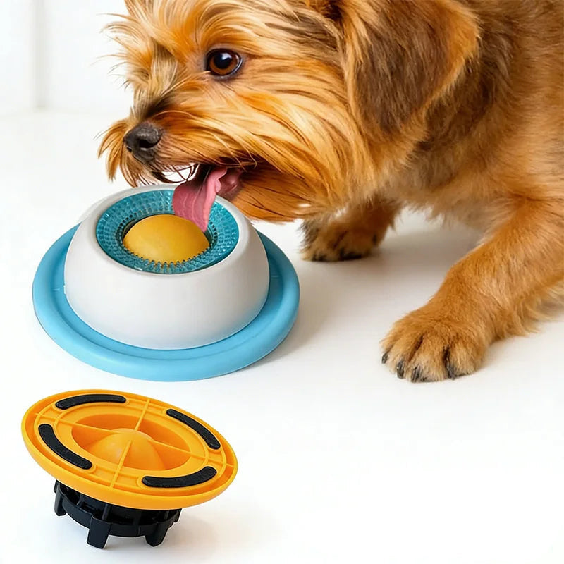 Slow-Feed Lick Mat for Cats & Dogs – Stimulating, Mess-Free Treat Time