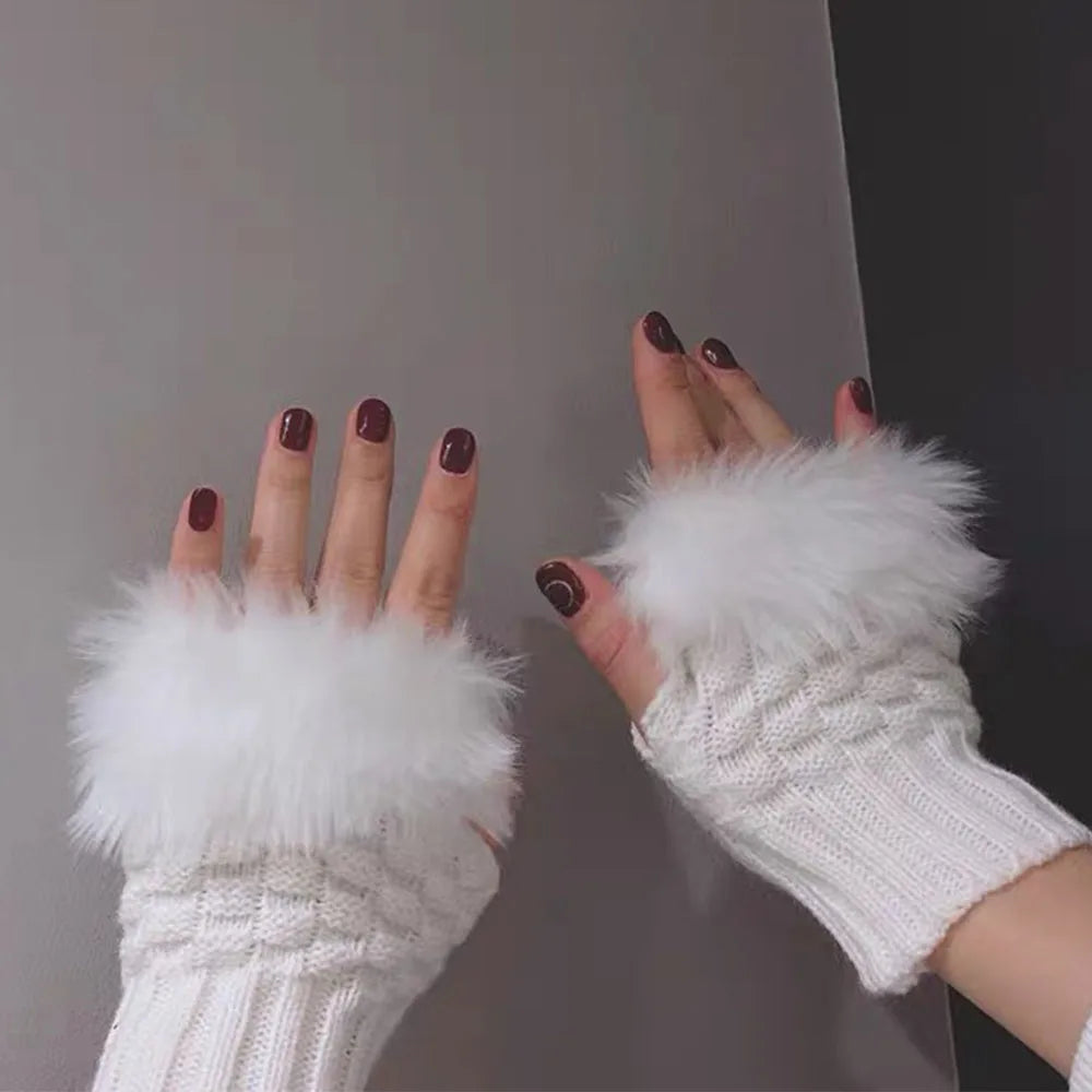 Luxurious Faux Fur Fingerless Gloves – Cozy Winter Hand Warmer