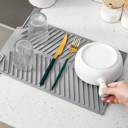 Premium Silicone Countertop Dish Drying Mat – Quick-Dry, Non-Slip Kitchen Mat