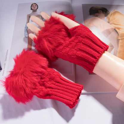 Luxurious Faux Fur Fingerless Gloves – Cozy Winter Hand Warmer