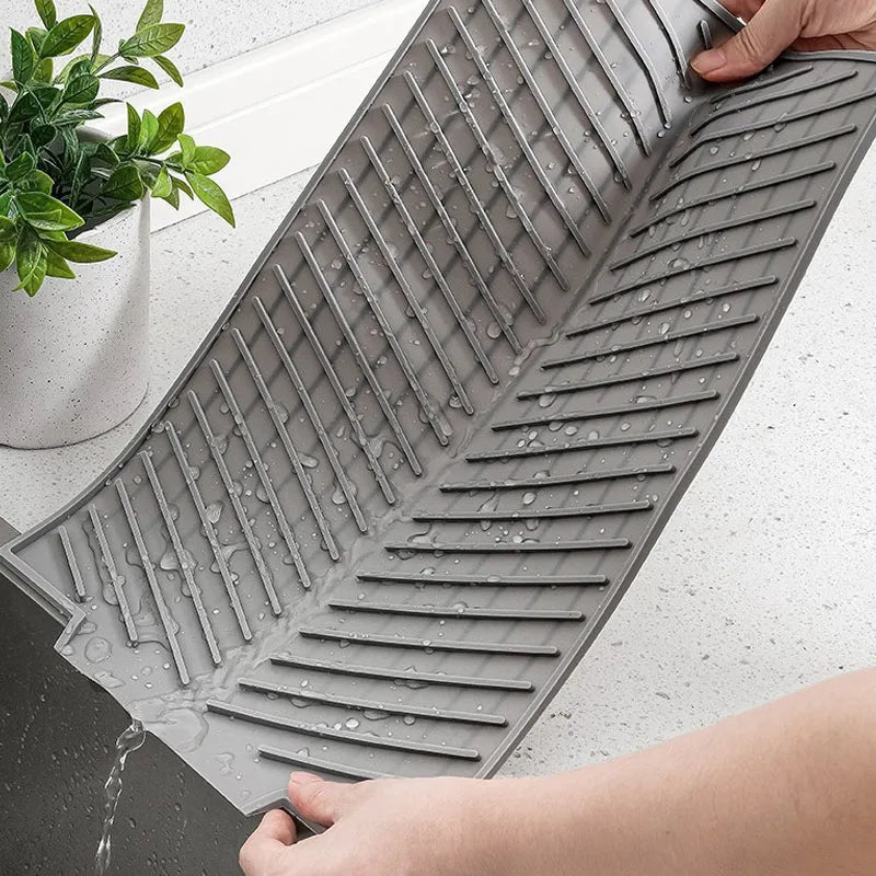 Premium Silicone Countertop Dish Drying Mat – Quick-Dry, Non-Slip Kitchen Mat