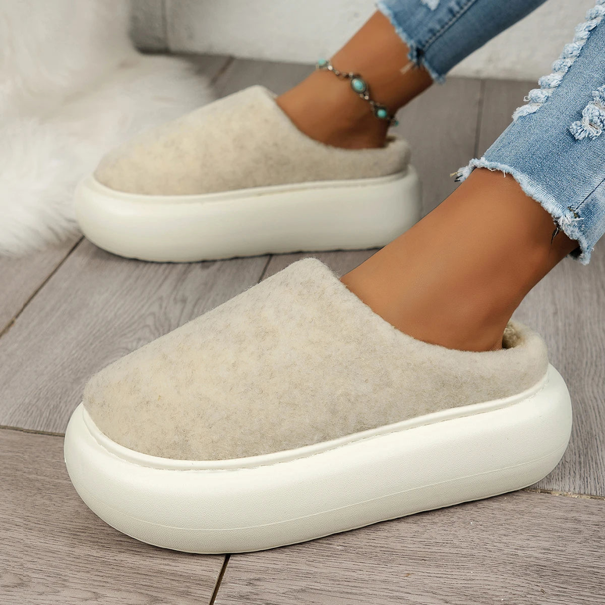 Cozy Plush Indoor Slippers for Women - Warm Winter Comfort