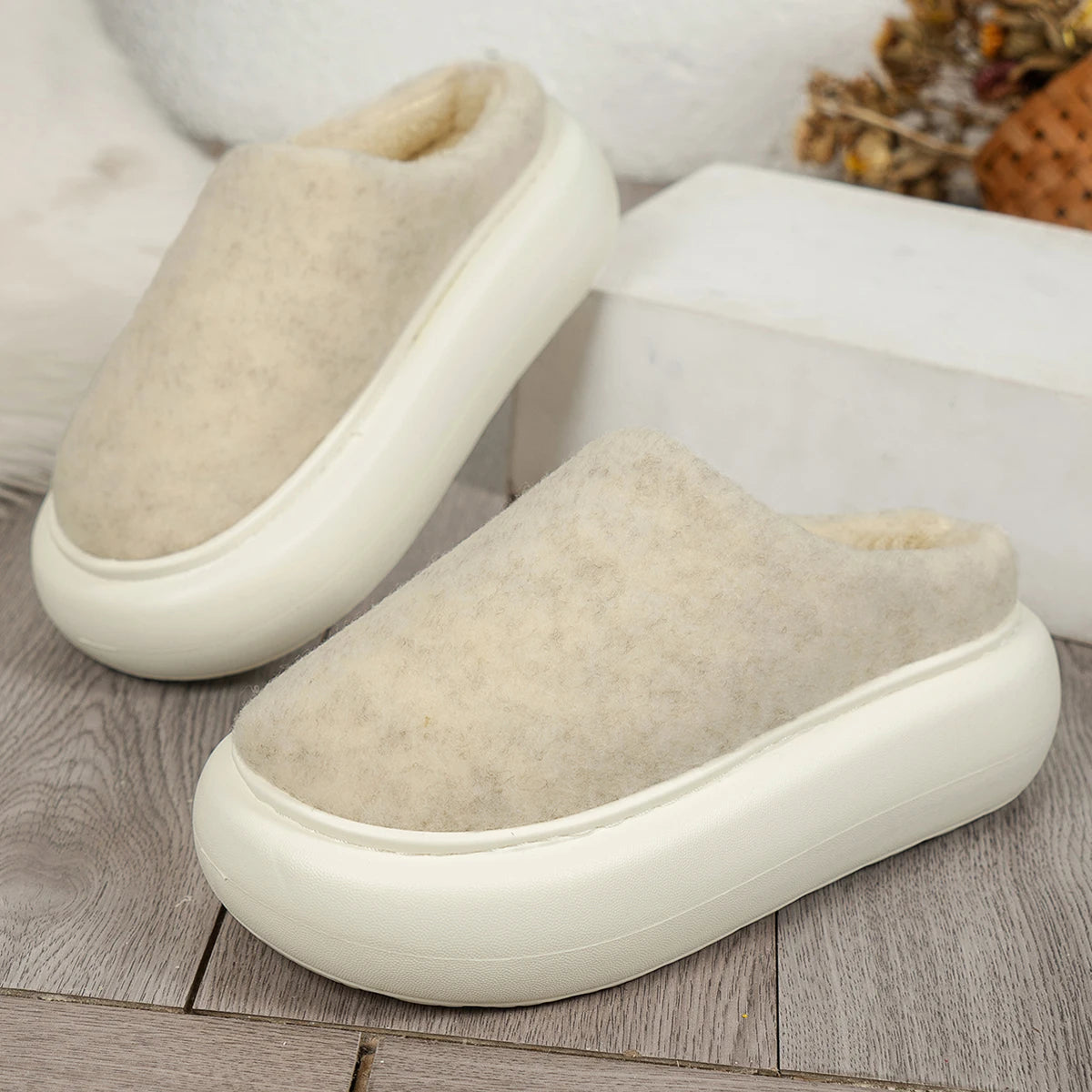 Cozy Plush Indoor Slippers for Women - Warm Winter Comfort