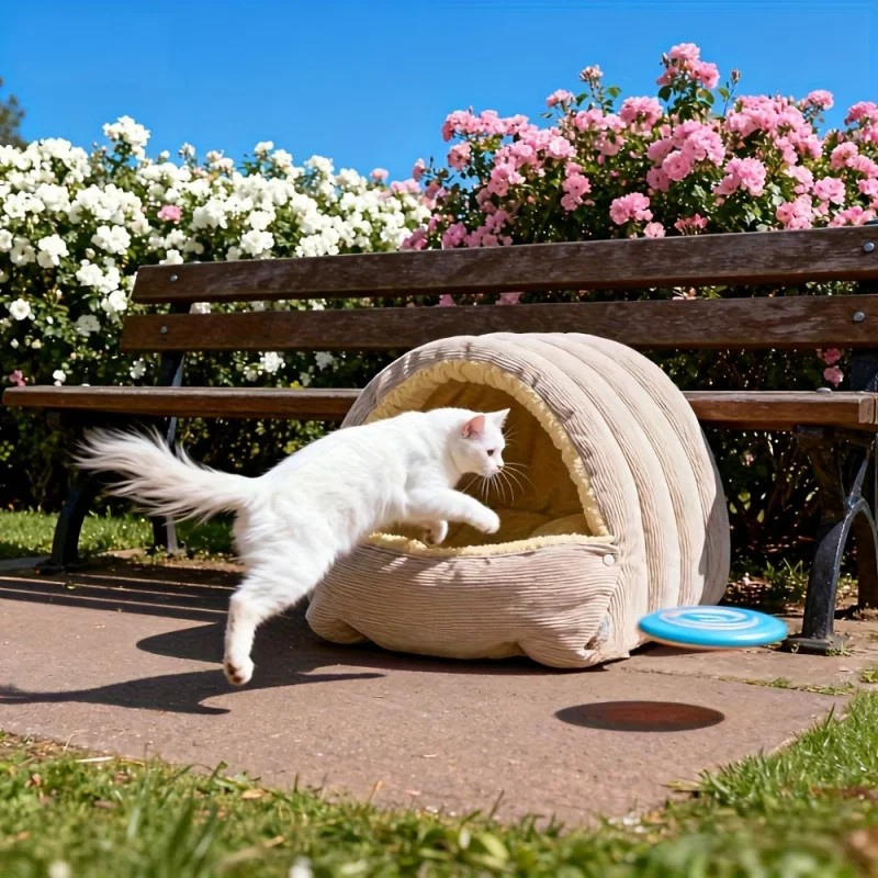 Cozy Arctic Fleece Cat Cave Bed - Enclosed Warm Hideaway for Cats