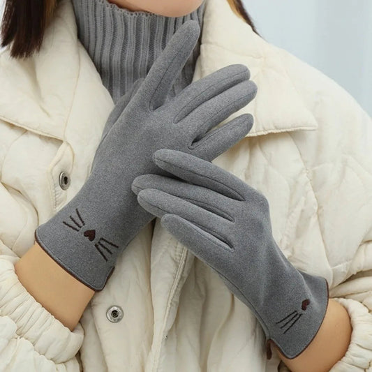 Cat-Themed Touchscreen Winter Gloves for Women – Warm, Cozy, and Phone-Friendly