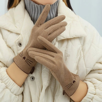 Cat-Themed Touchscreen Winter Gloves for Women – Warm, Cozy, and Phone-Friendly
