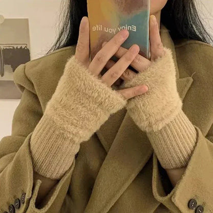 Luxurious Plush Cozy Fingerless Gloves for Women – Soft, Warm & Stylish