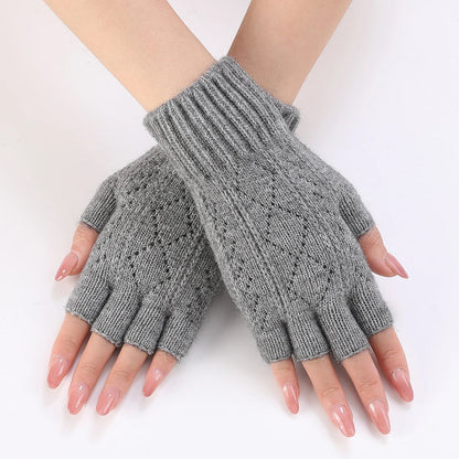 Cozy Knit Fingerless Gloves for Winter - Soft, Warm & Flexible