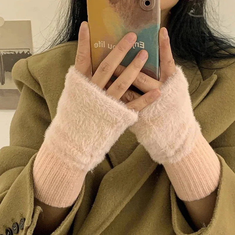 Luxurious Plush Cozy Fingerless Gloves for Women – Soft, Warm & Stylish